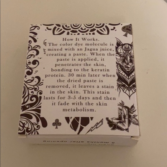 Henna - Picture 2 of 2